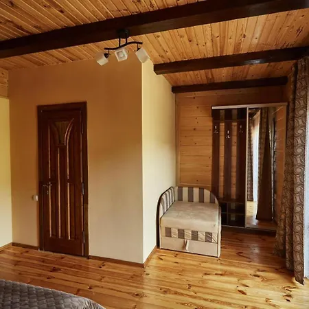 у кіри Villa